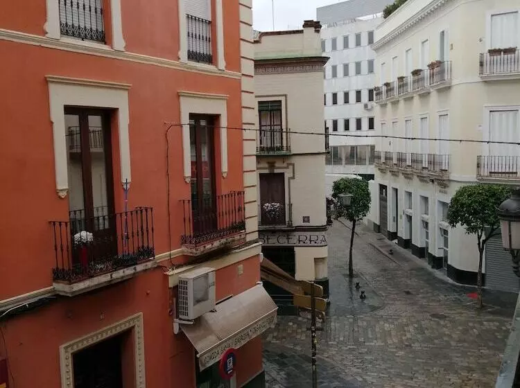 اتاق استاندارد سه نفره, Europa Boutique Sevilla