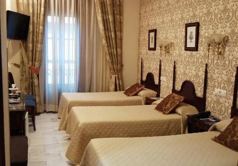 اتاق استاندارد سه نفره, Europa Boutique Sevilla