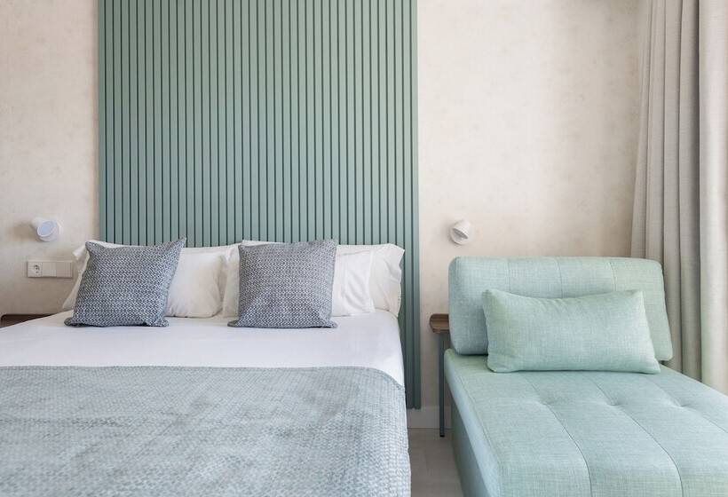 Номер Стандарт Вид на Бассейн, Eurosalou & Spa