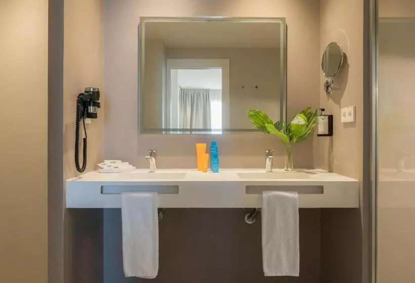 سوییت جونیور, Eurosalou & Spa