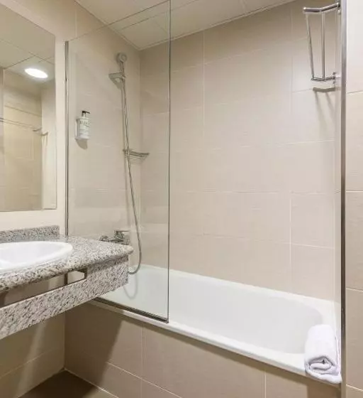 اتاق استاندارد سه تخته با بالکن, Eurosalou & Spa