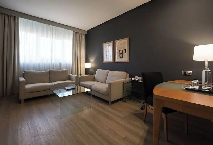 سوییت جونیور, Eurostars Al-Ándalus Palace