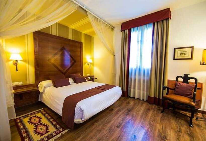 سوییت جونیور, Hacienda Del Cardenal