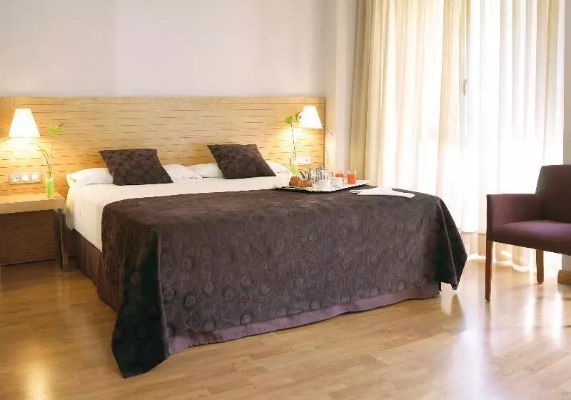 اتاق استاندارد, Hesperia Zaragoza Centro
