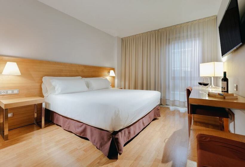 Номер Стандарт, Hesperia Zaragoza Centro