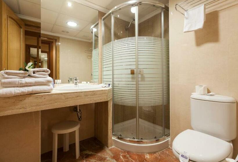 اتاق استاندارد یک نفره, Isabel