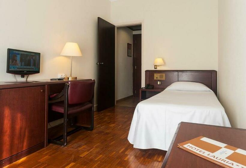 스탠다드 싱글 룸, Lauria