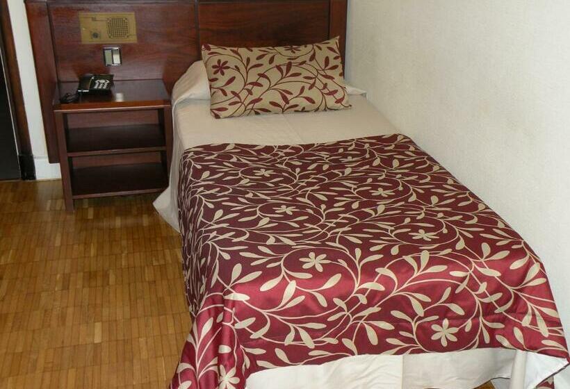 싱글 디럭스 룸, Lauria