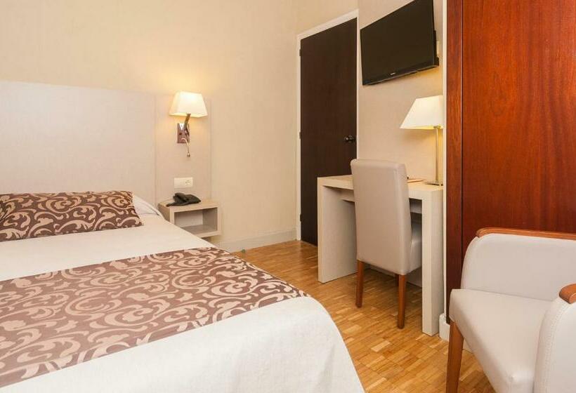 싱글 디럭스 룸, Lauria