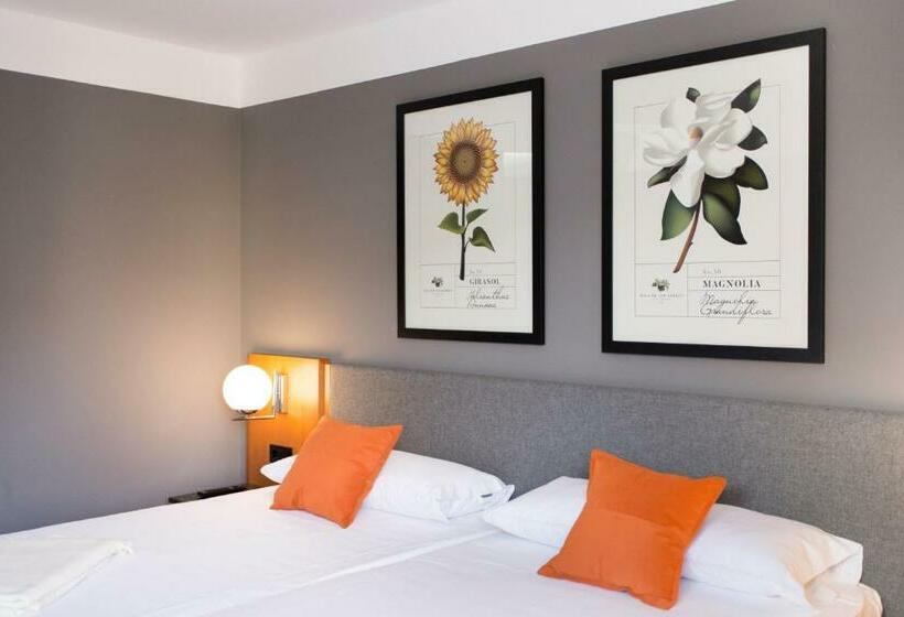 غرفة قياسية, Malcom And Barret