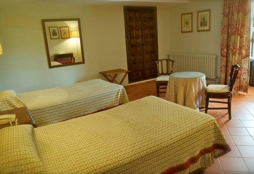 スタンダードルーム, Monasterio De Piedra