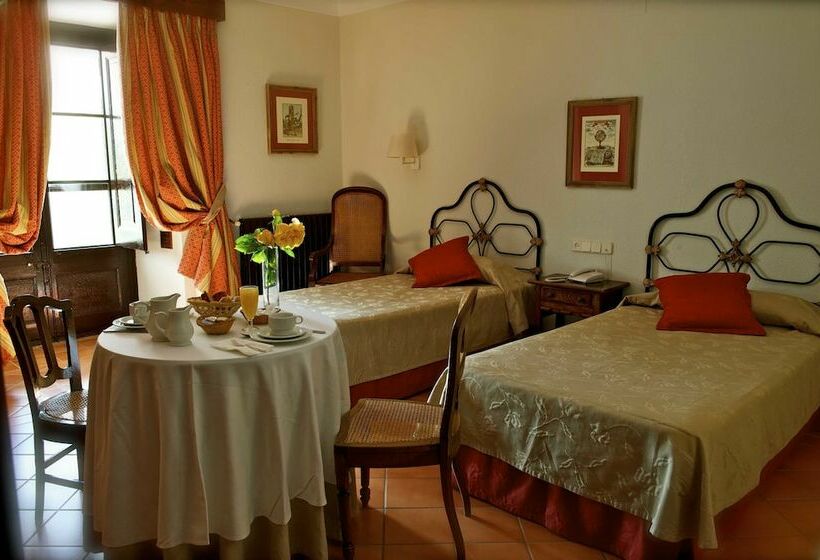 スタンダードルーム, Monasterio De Piedra