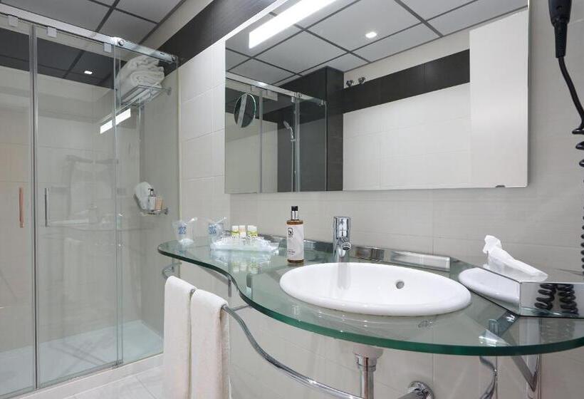 اتاق استاندارد, Monte Triana