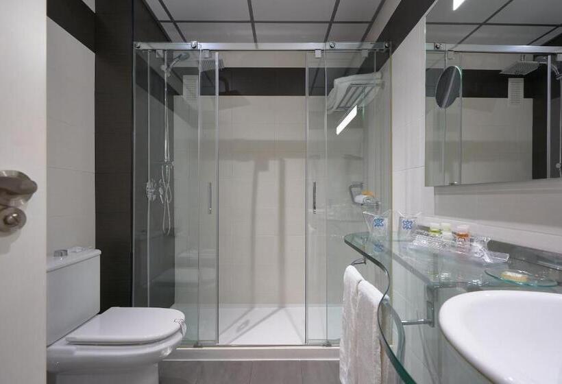 اتاق استاندارد, Monte Triana