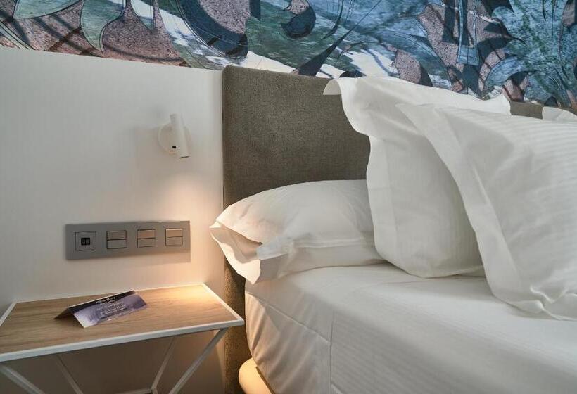 اتاق استاندارد, Monte Triana