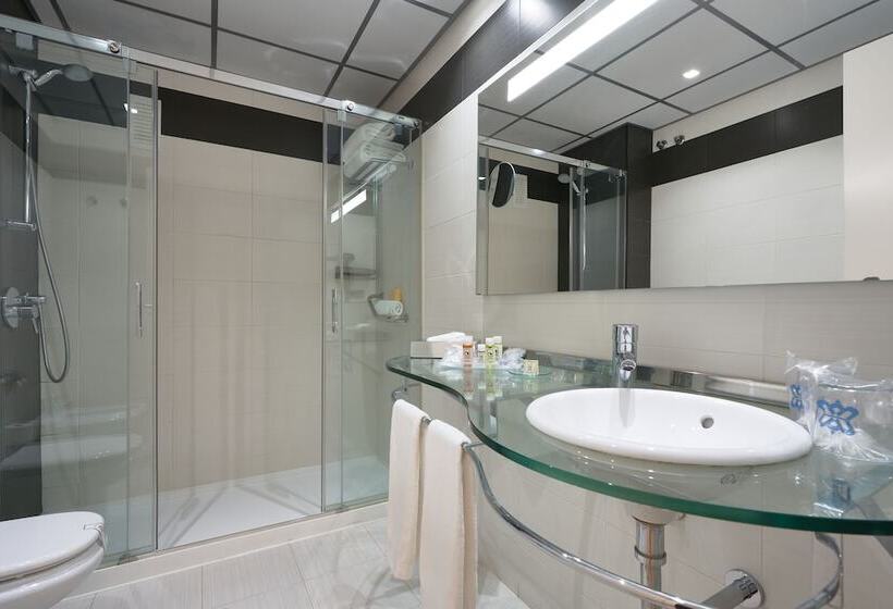 اتاق استاندارد, Monte Triana