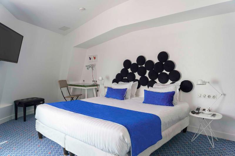 غرفة قياسية, Mozarbez Salamanca