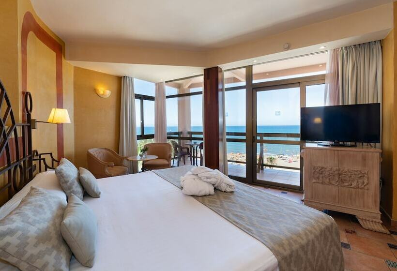 주니어 스위트, Ms Amaragua