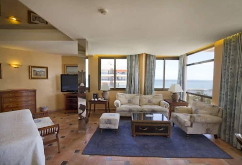 جناح ديلوكس, Ms Amaragua