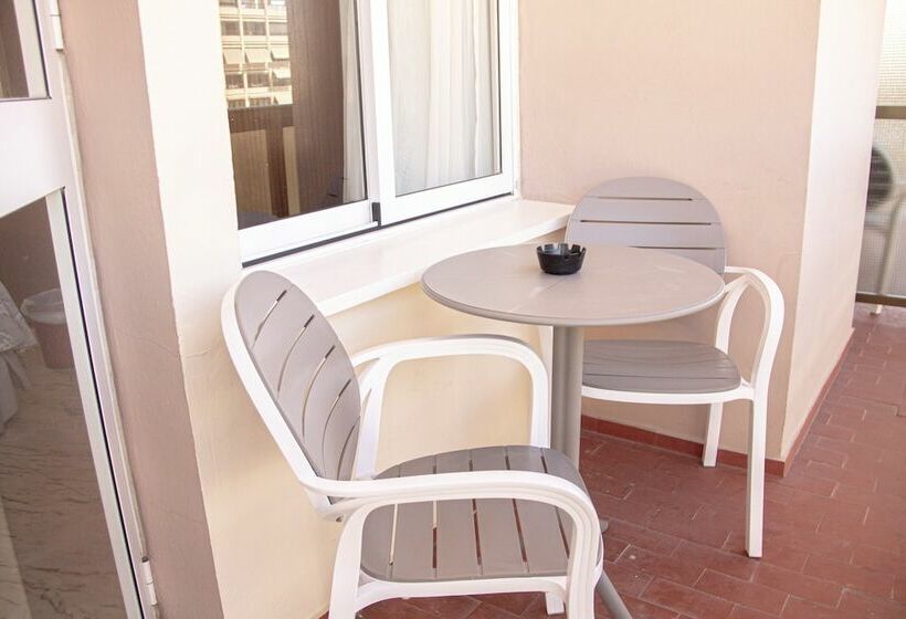 Номер Economy, Ms Amaragua