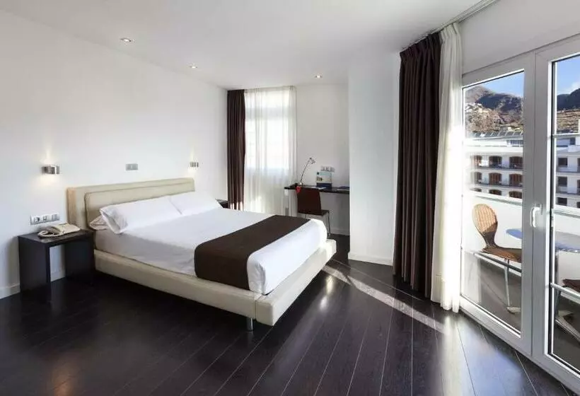 اتاق استاندارد با بالکن, Barceló Santa Cruz Contemporáneo