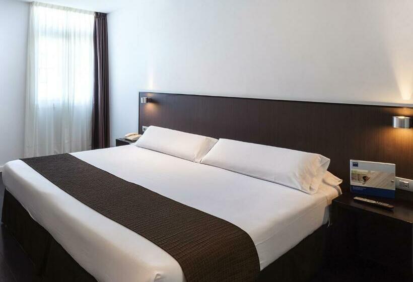 Номер Стандарт Трехместный, Occidental Santa Cruz Contemporaneo