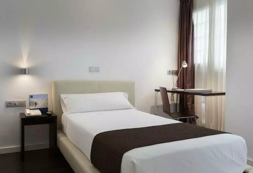 اتاق استاندارد یک نفره, Barceló Santa Cruz Contemporáneo