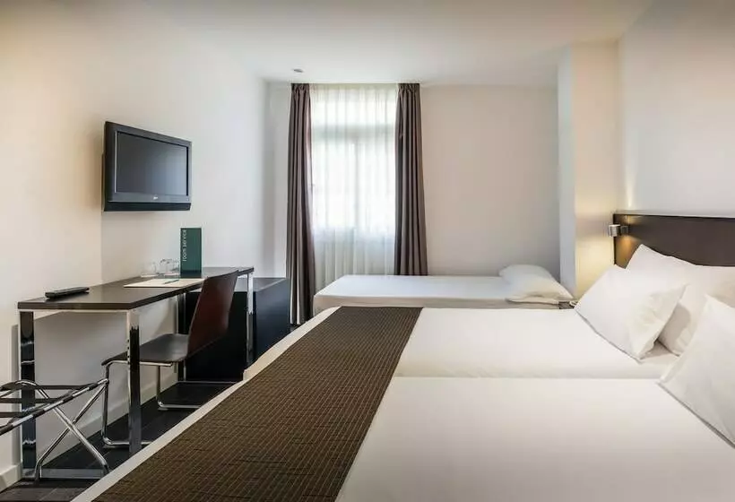 اتاق استاندارد سه نفره, Barceló Santa Cruz Contemporáneo
