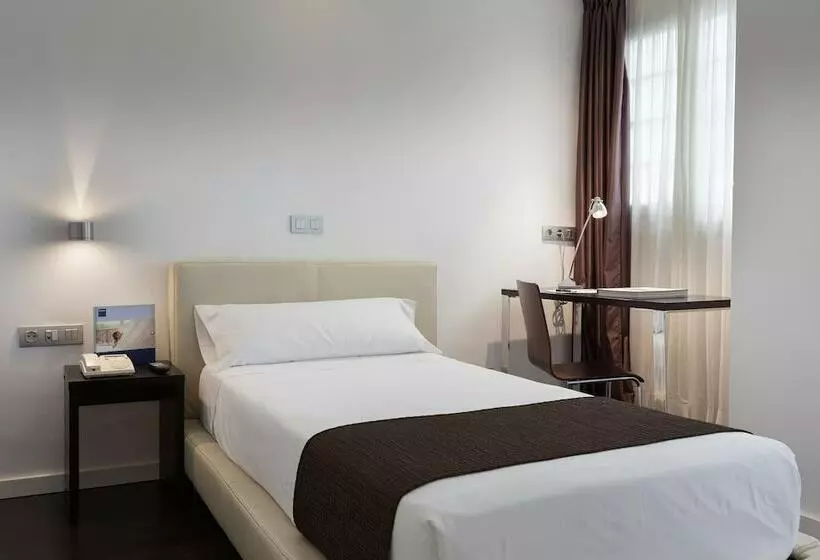 اتاق استاندارد یک نفره, Barceló Santa Cruz Contemporáneo