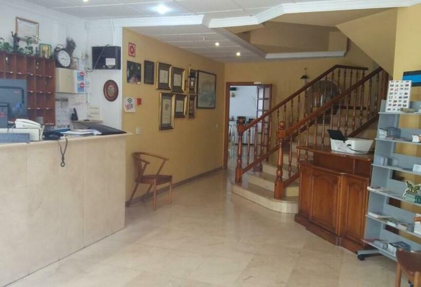 Номер Стандарт, Plaça Vella