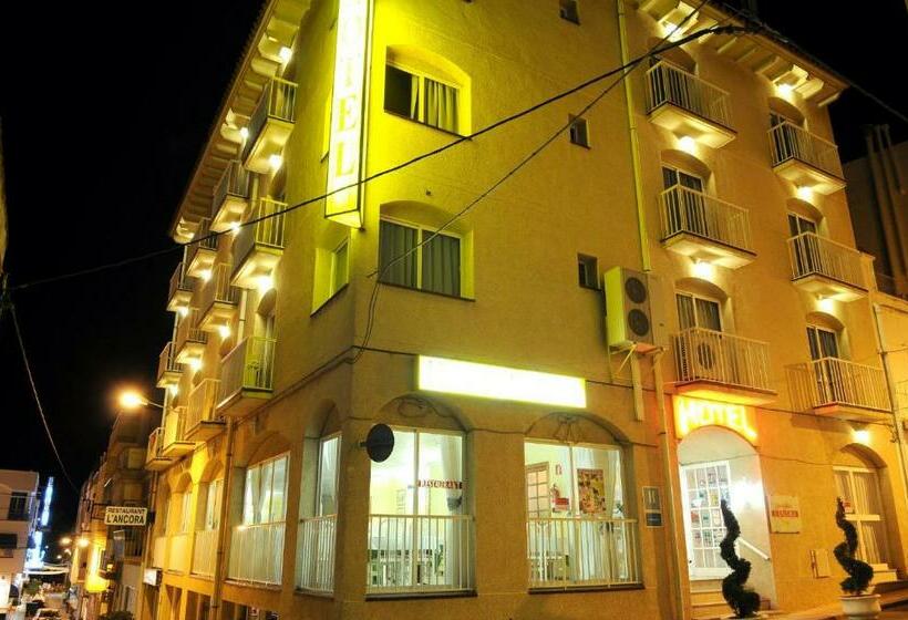 스탠다드 룸, Plaça Vella