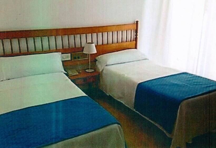 Номер Стандарт, Plaça Vella