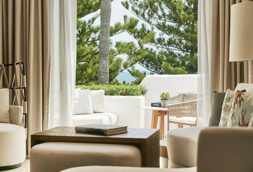 Полулюкс, Puente Romano Beach Resort