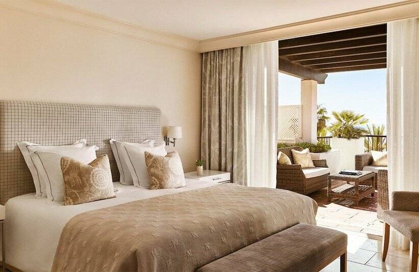 Королевский Люкс, Puente Romano Beach Resort