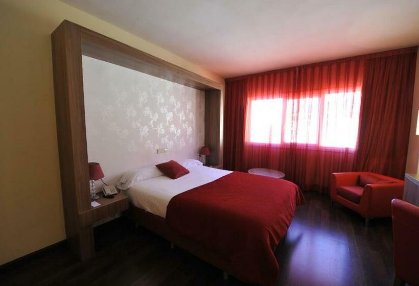 اتاق استاندارد, Puerta De Segovia