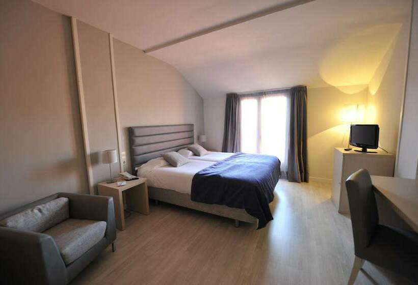 اتاق استاندارد, Puerta De Segovia