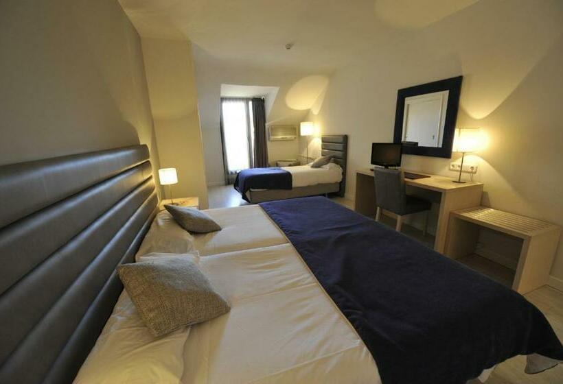 اتاق استاندارد سه نفره, Puerta De Segovia