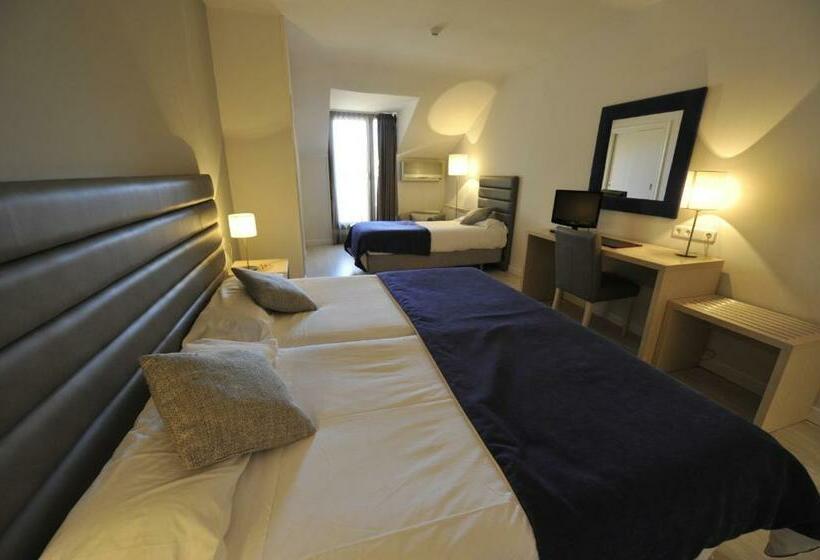 اتاق استاندارد سه نفره, Puerta De Segovia