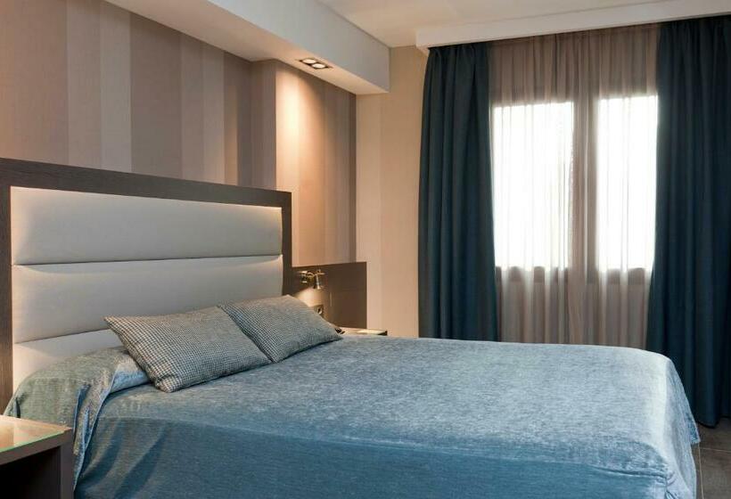 스탠다드 싱글 룸, Reina Cristina