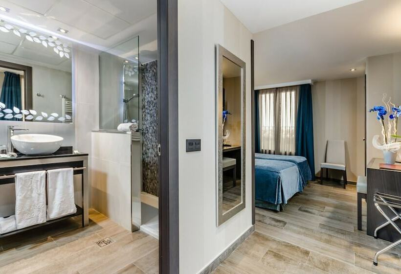 스탠다드 테라스 룸, Reina Cristina