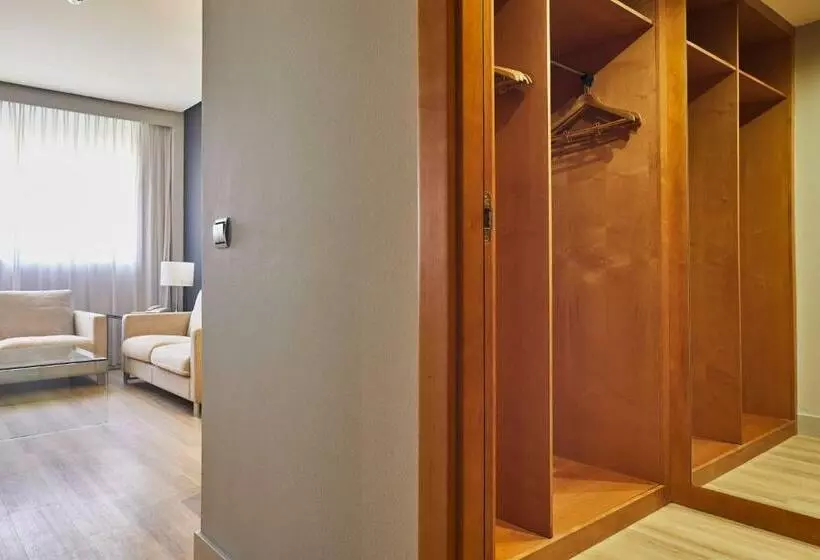 سوییت جونیور, Eurostars Al-Ándalus Palace