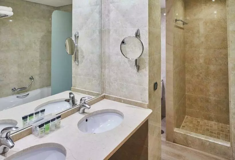 سوییت جونیور, Eurostars Al-Ándalus Palace