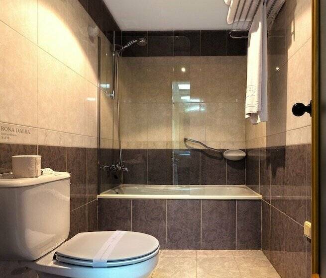 スタンダードルーム, Silken Rona Dalba