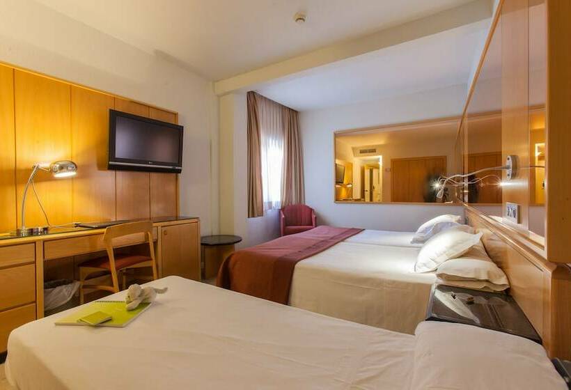 スタンダードルーム, Silken Rona Dalba