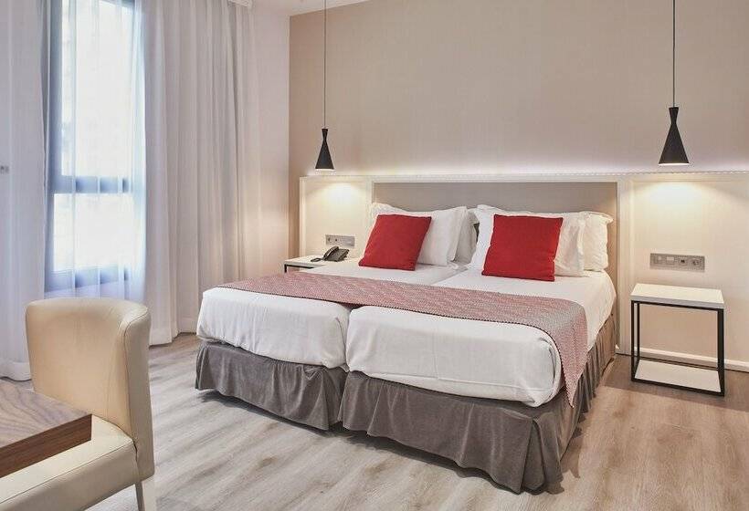 デラックスルーム, Silken Rona Dalba