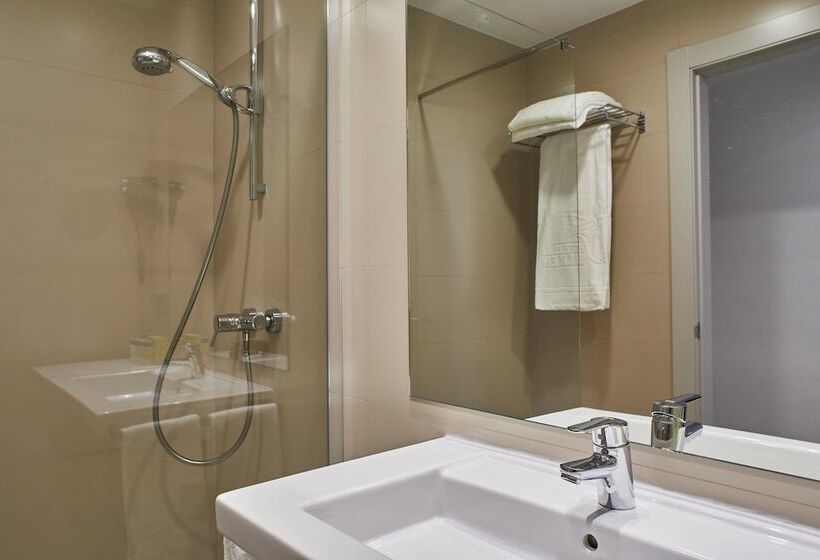 デラックスルーム, Silken Rona Dalba