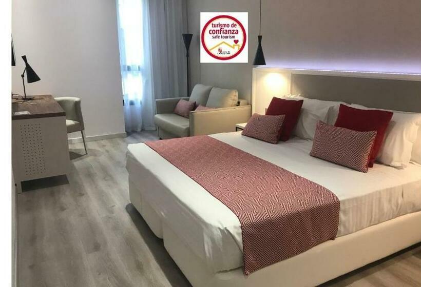 デラックストリプルルーム, Silken Rona Dalba