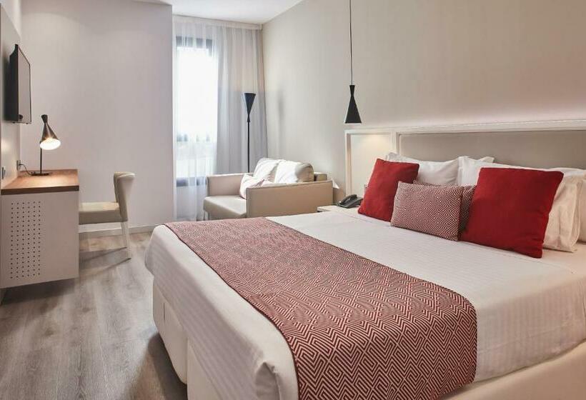 デラックストリプルルーム, Silken Rona Dalba