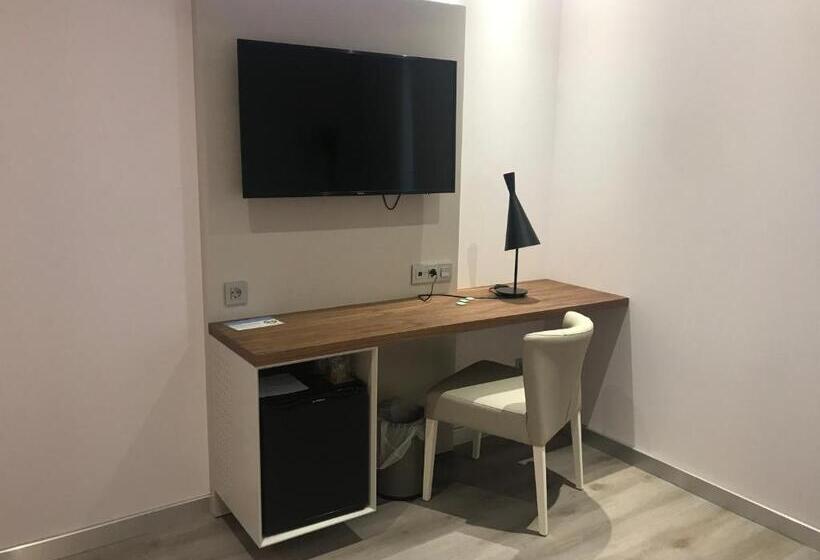 デラックスルーム, Silken Rona Dalba