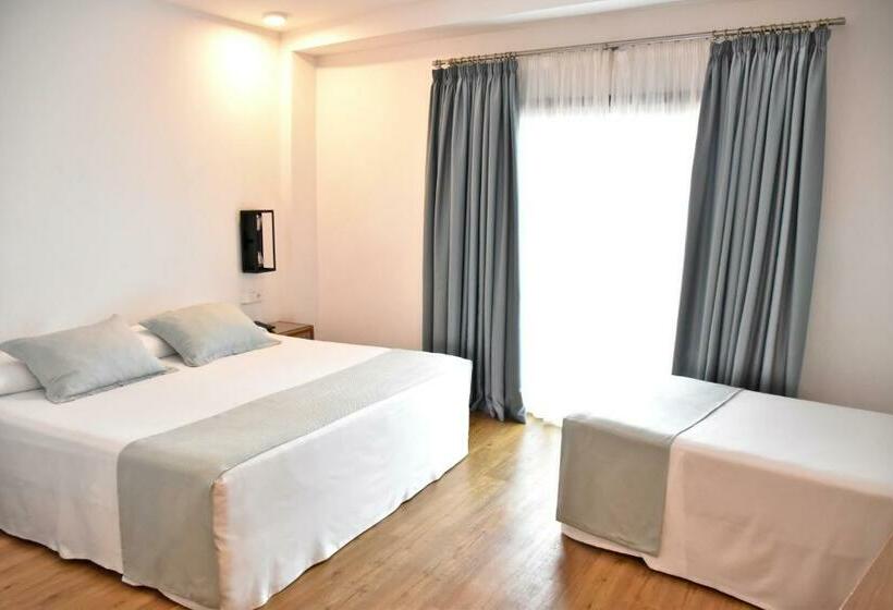 غرفة عائلية, Fergus Puerto de la Cruz